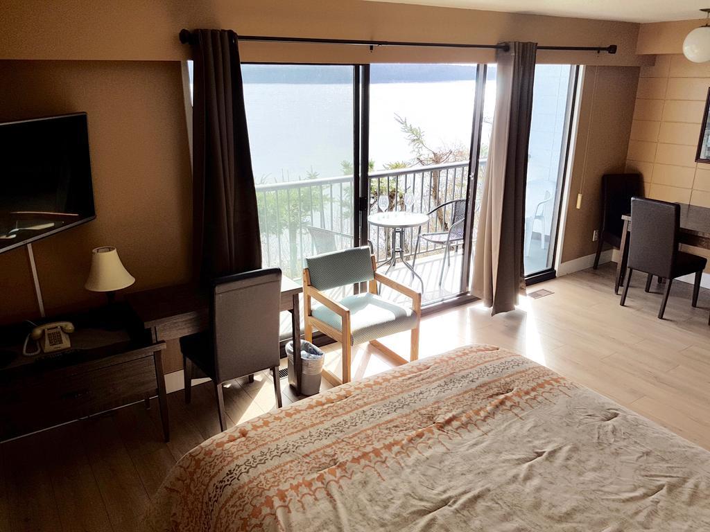 Above Tide Motel Campbell River Kültér fotó